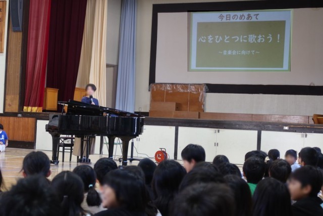 R06_HP_音楽朝会01_20241031.jpg