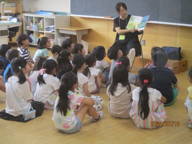読み聞かせボランティア