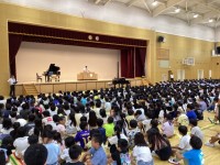 小中合同始業式の様子
