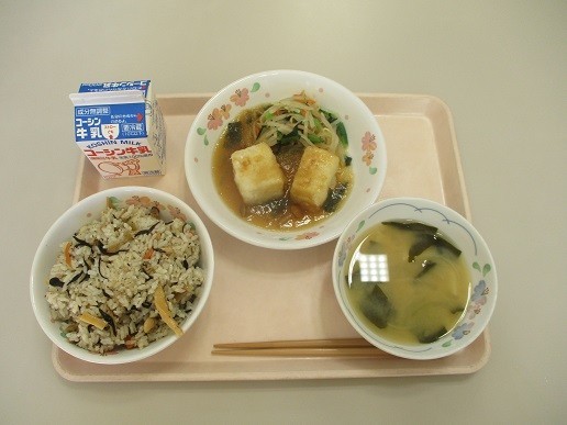 １２／９給食３.jpg