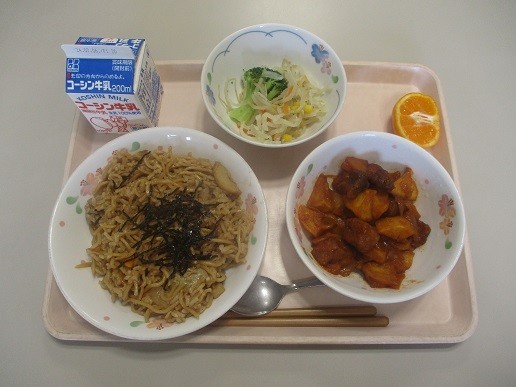 ６／２６給食１.jpg