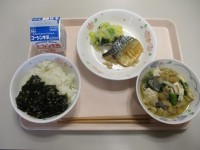 ３／５給食１.jpg