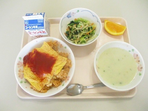 ３／１０　給食１.jpg