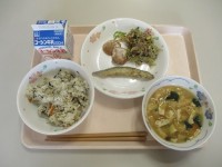 ３／１７給食１.jpg