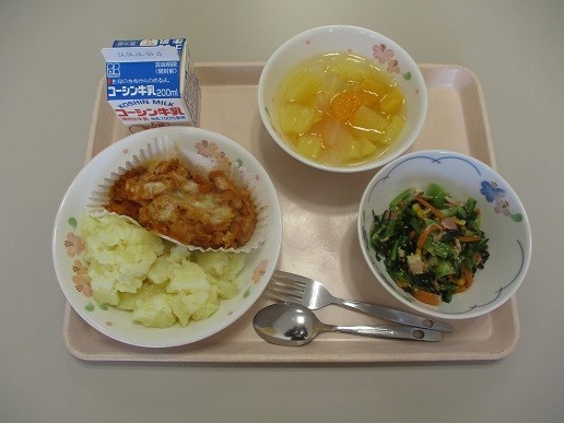 ４／１０給食４.jpg