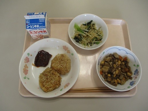 ４／１１給食１.jpg