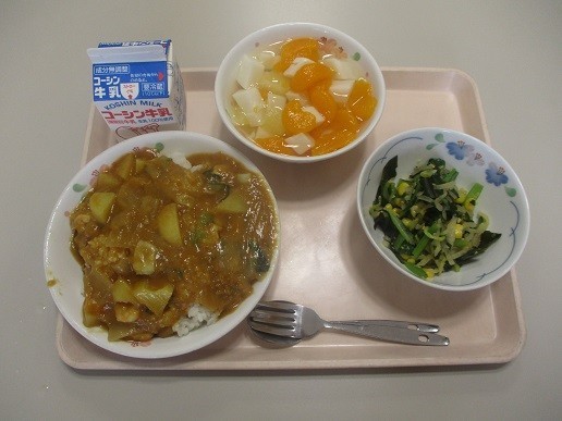 ４／１８給食１.jpg