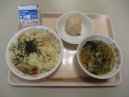 ４／２２給食１.jpg