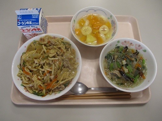 １０／２３給食１.jpg