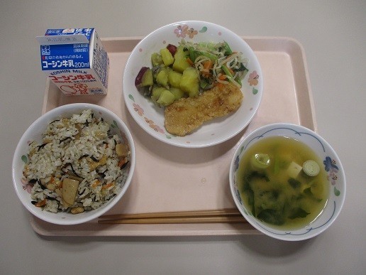 １０／２９給食１.jpg