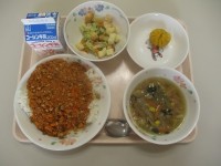 １０／３１給食１.jpg