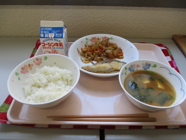 給食の写真