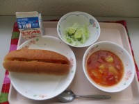 給食の写真