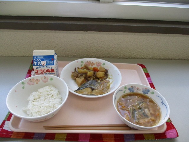 給食の写真