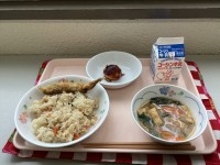 給食の写真