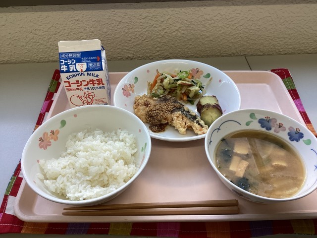 給食の写真