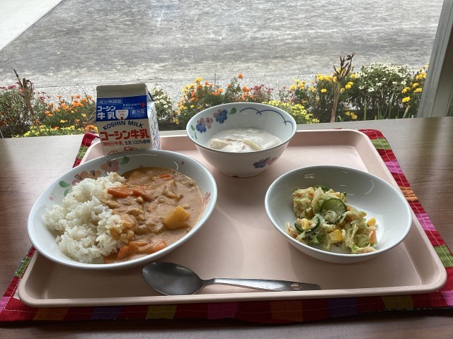 給食の写真