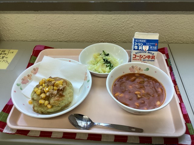 給食の写真