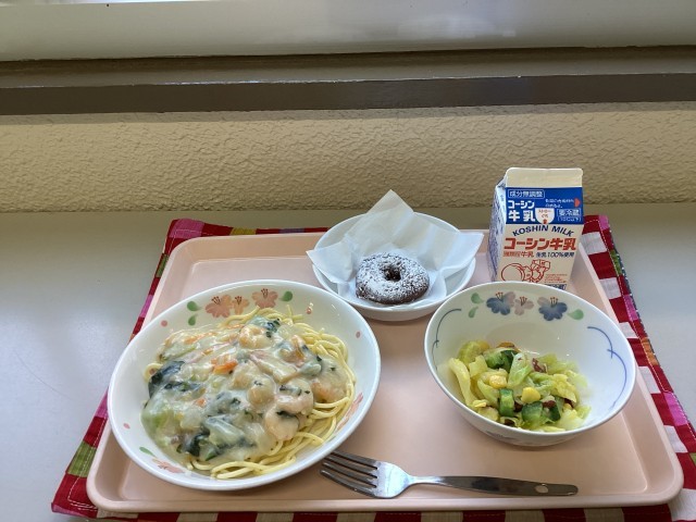 給食の写真