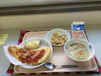 給食の写真