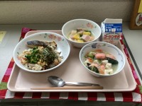 給食の写真