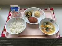 給食の写真