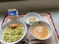 給食の写真