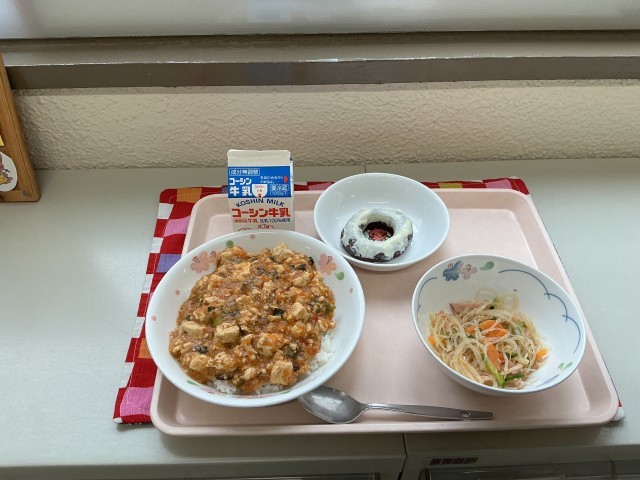 給食の写真