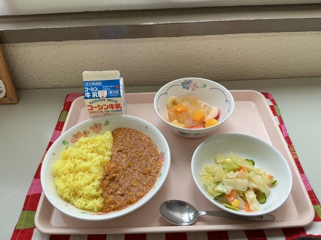 給食の写真
