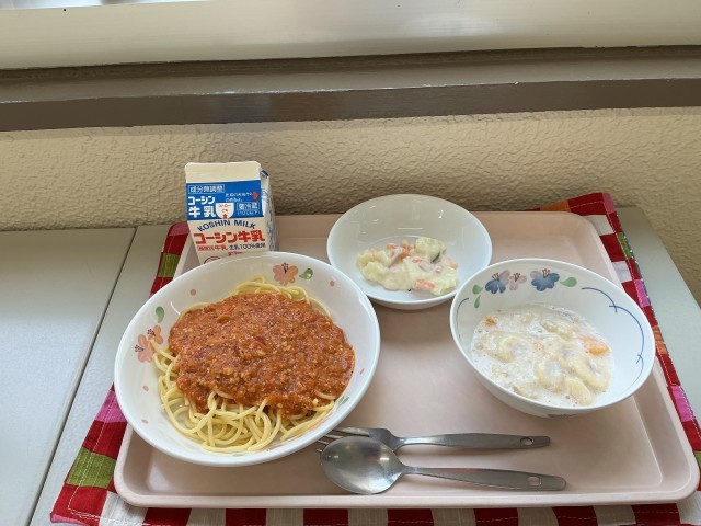 給食の写真