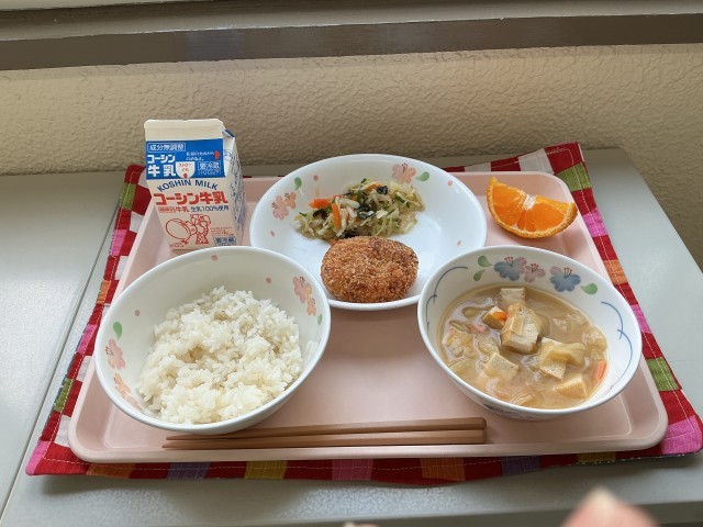 給食の写真