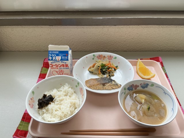 給食の写真