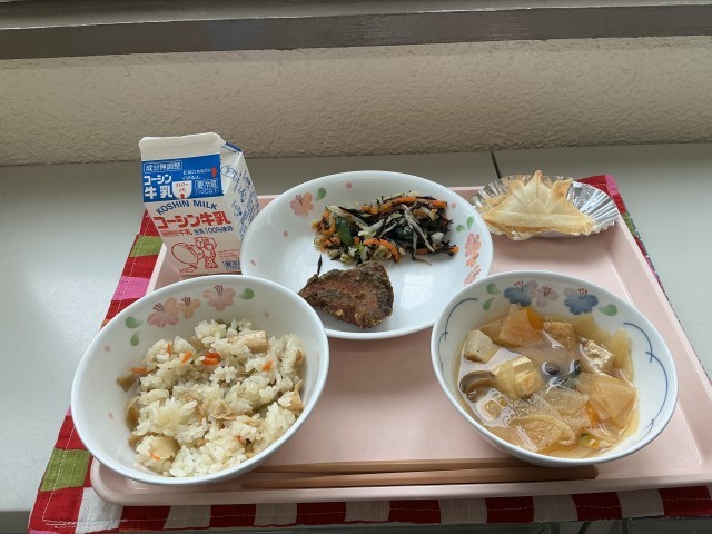 給食の写真