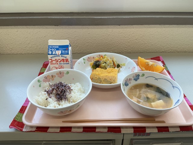 給食の写真