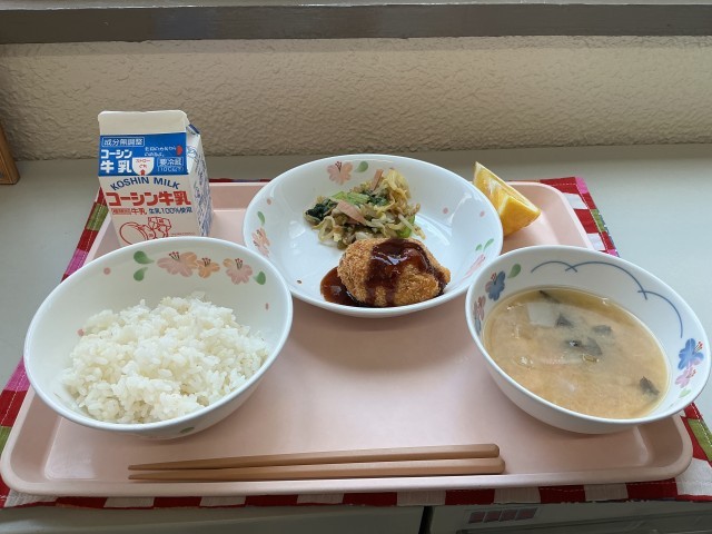 給食の写真