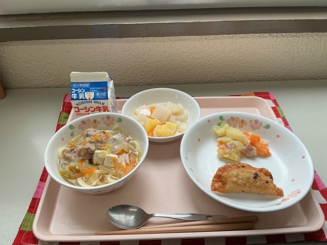 給食の写真