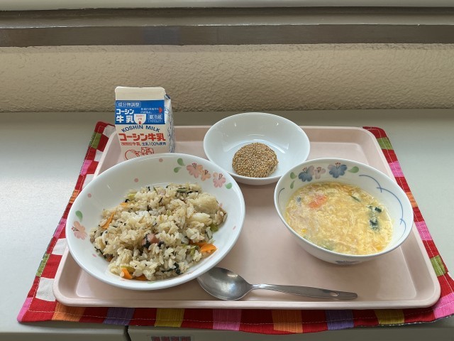 給食の写真