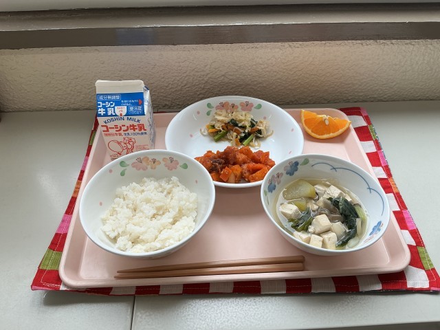 給食の写真