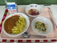 給食の写真