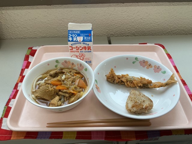 給食の写真