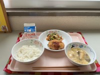 給食の写真