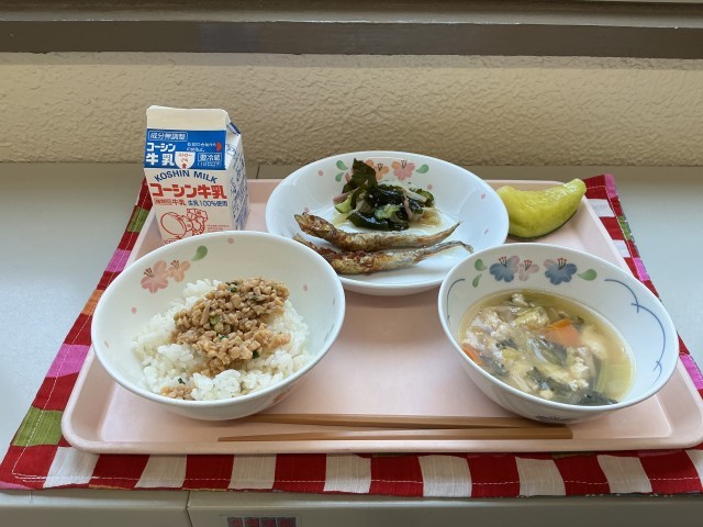 給食の写真