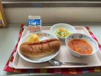 給食の写真