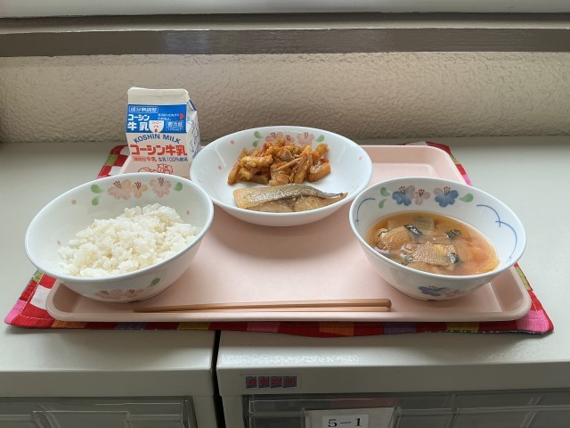 給食の写真