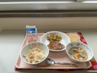 給食の写真