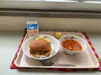 給食の写真