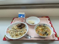 給食の写真