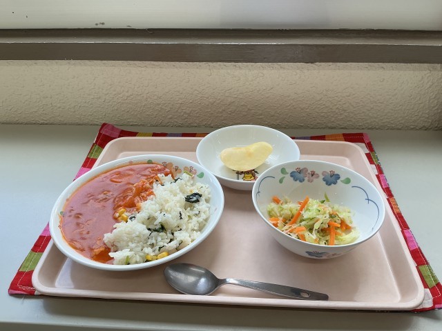 給食の写真