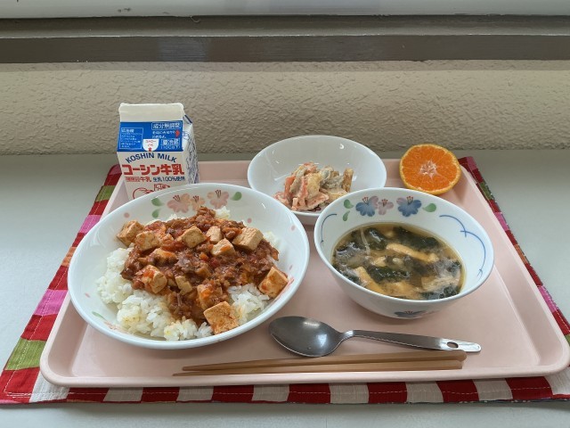 給食の写真
