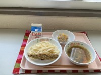 給食の写真